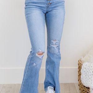 New!! 💕 Kancan Now or Never Button Fly Flare Jeans Distressed